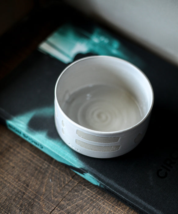 White Graphic bowl